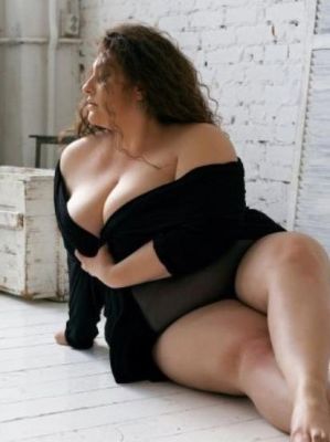 Вызвать шлюху на дом в Чите (Виктория, 40 лет)